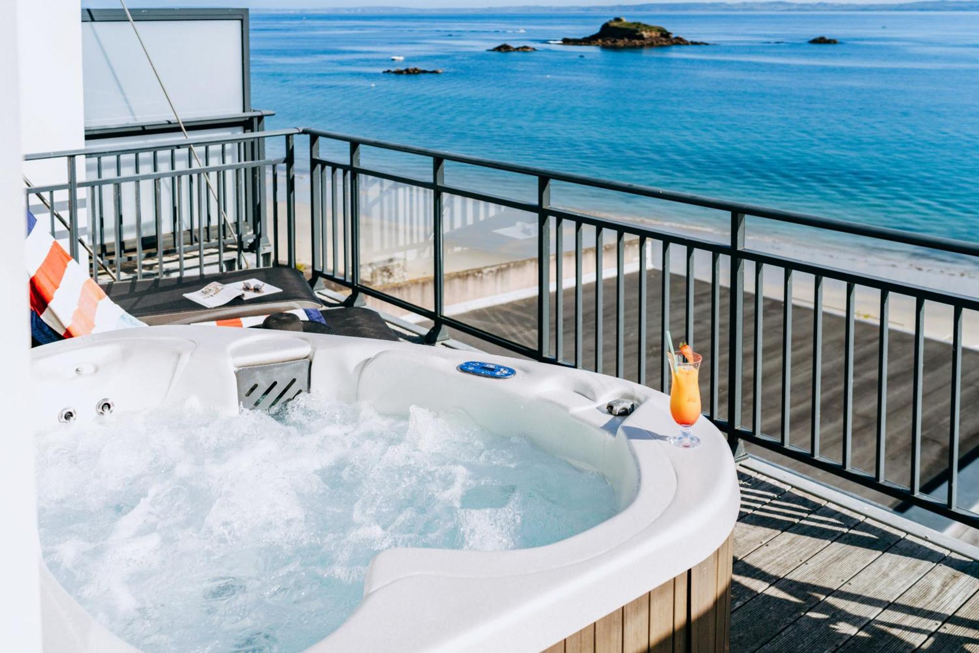 Hotel Valdys Thalasso & Spa - La Baie Douarnenez Zewnętrze zdjęcie